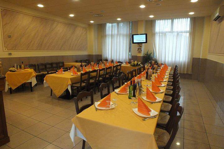 Trendy Pizzeria Di Salvadori Resi